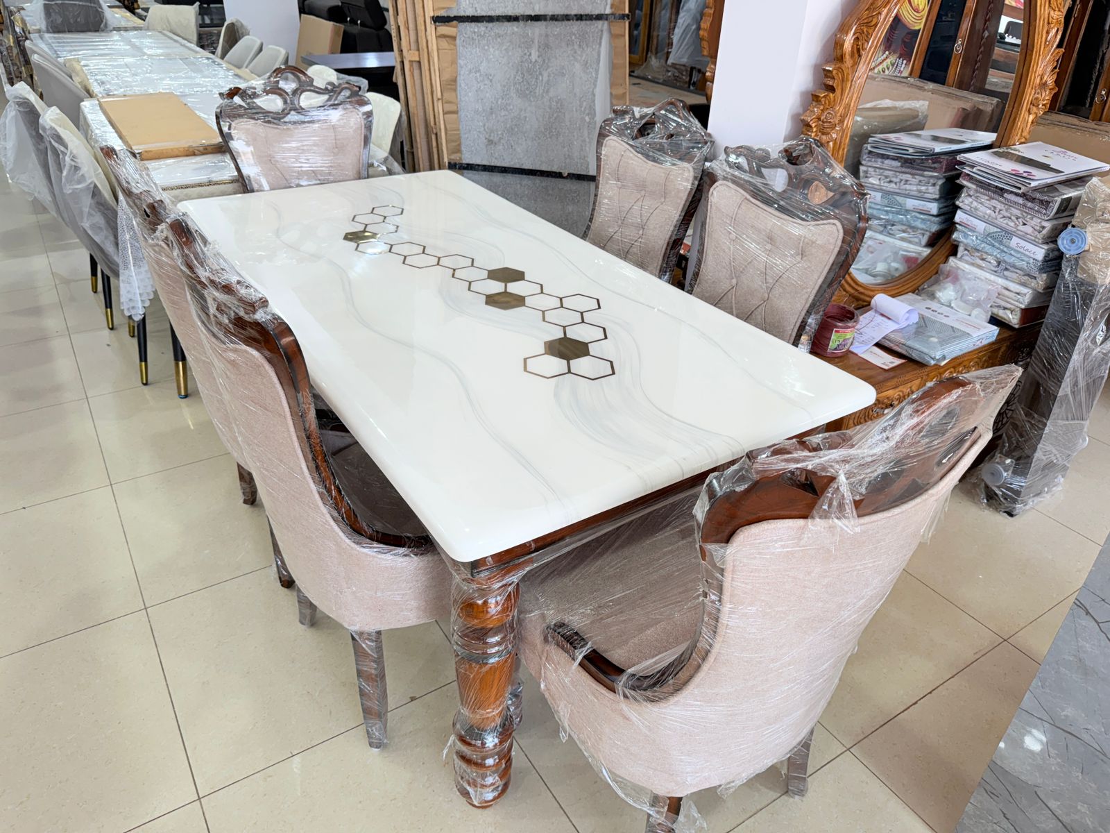 Modern Dinning table